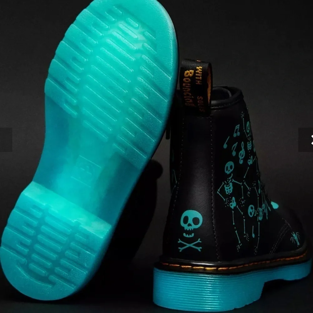 DR. MARTEN Kids Glow in the Dark Skeleton Combat Style Boots Skelly Print Hydro